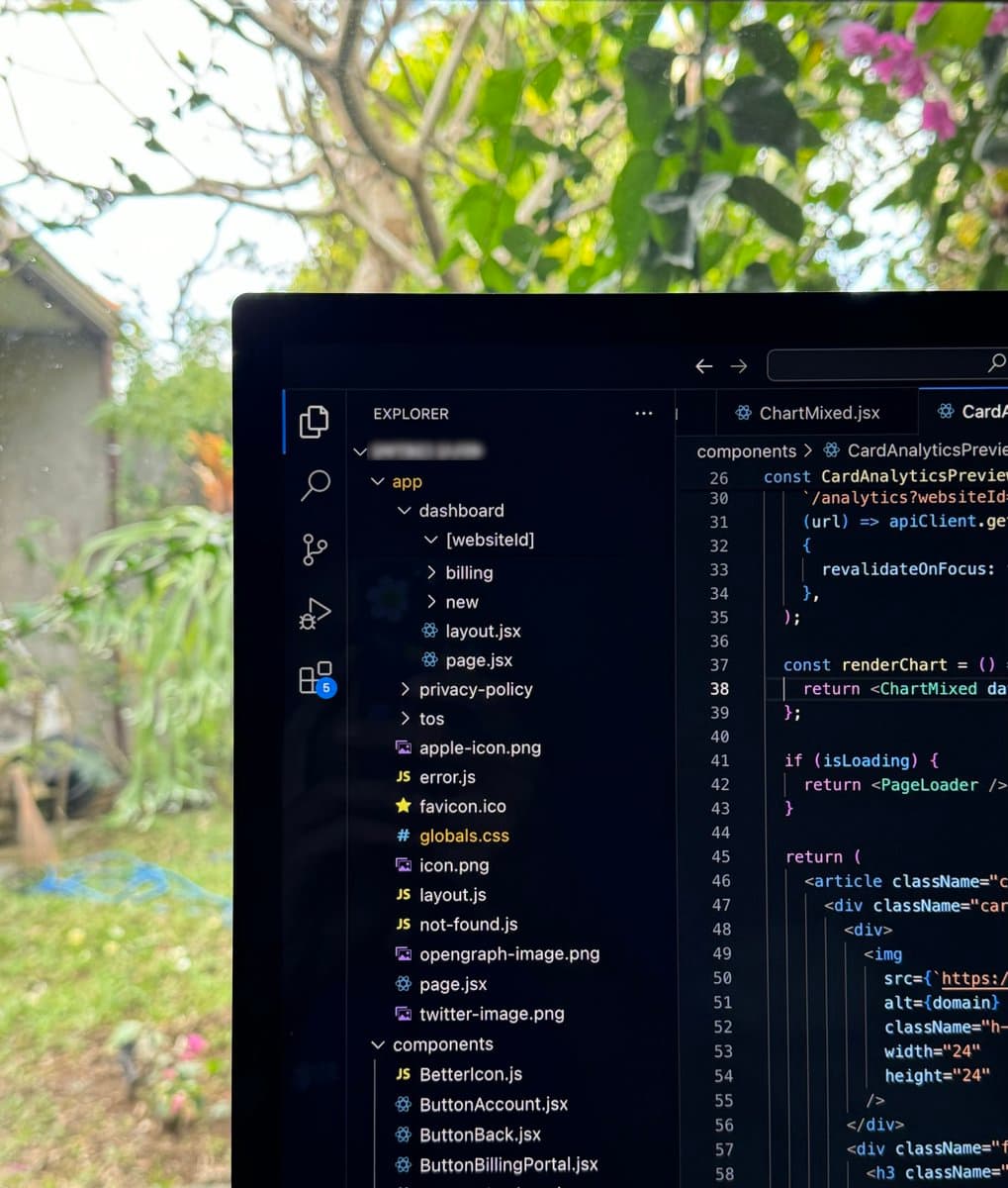 I'm back in Bali building a $1M SaaS for 2025
