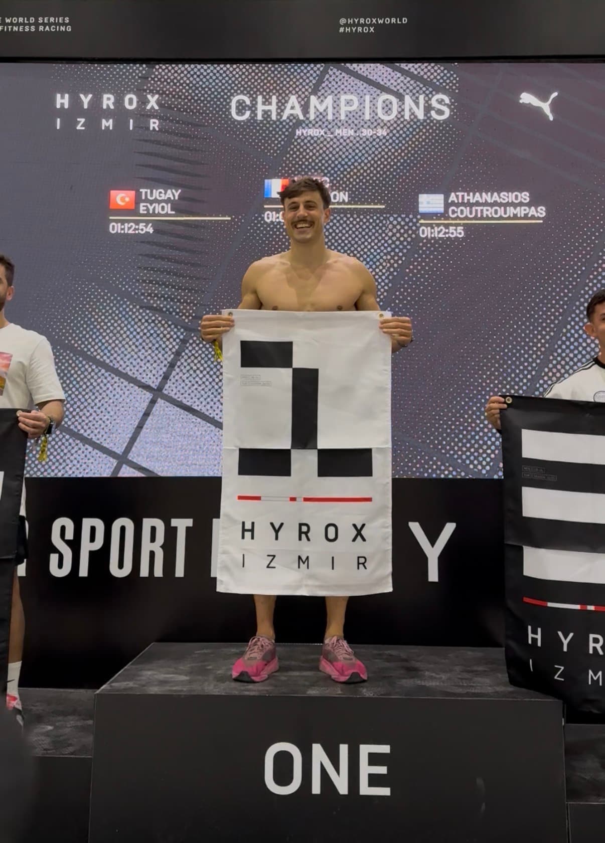I finished my first Hyrox in 1:05:11 and won my age group